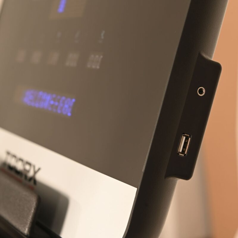 TRX-3500 Juoksumatto LED - Image 3