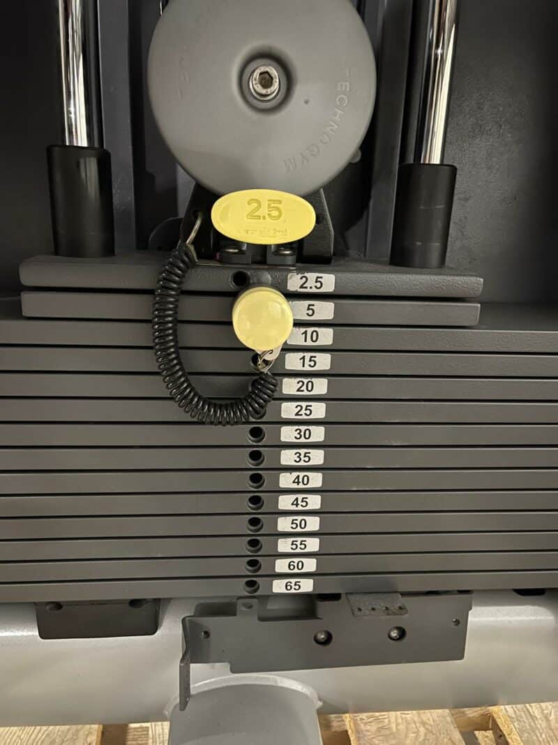 Pystypunnerruslaite Technogym Selection, käytetty - Image 3