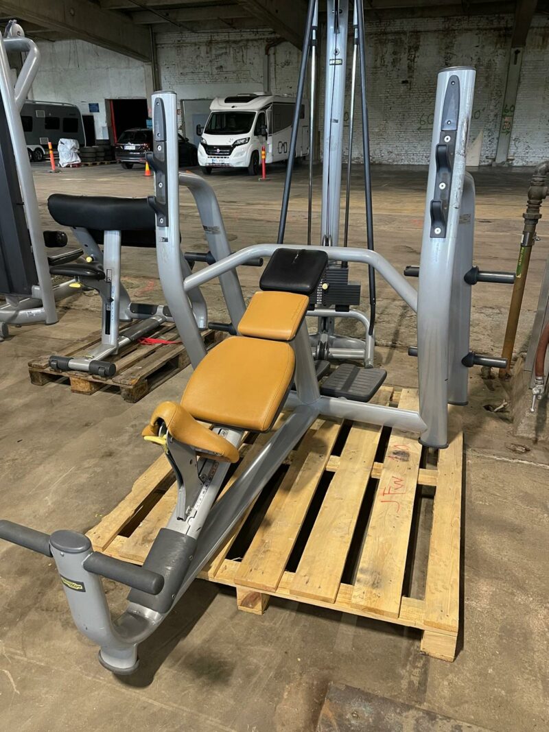 Vinopenkkipunnerrus Technogym, käytetty