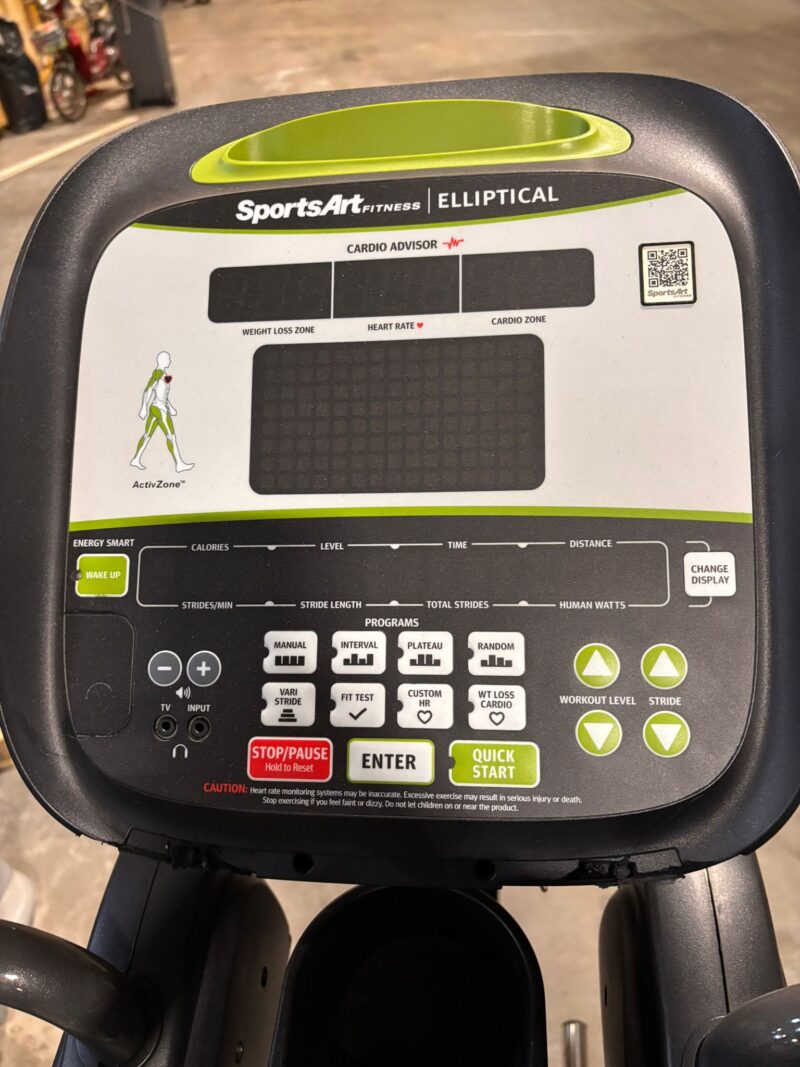SportsArt E840 Crosstrainer, käytetty - Image 2